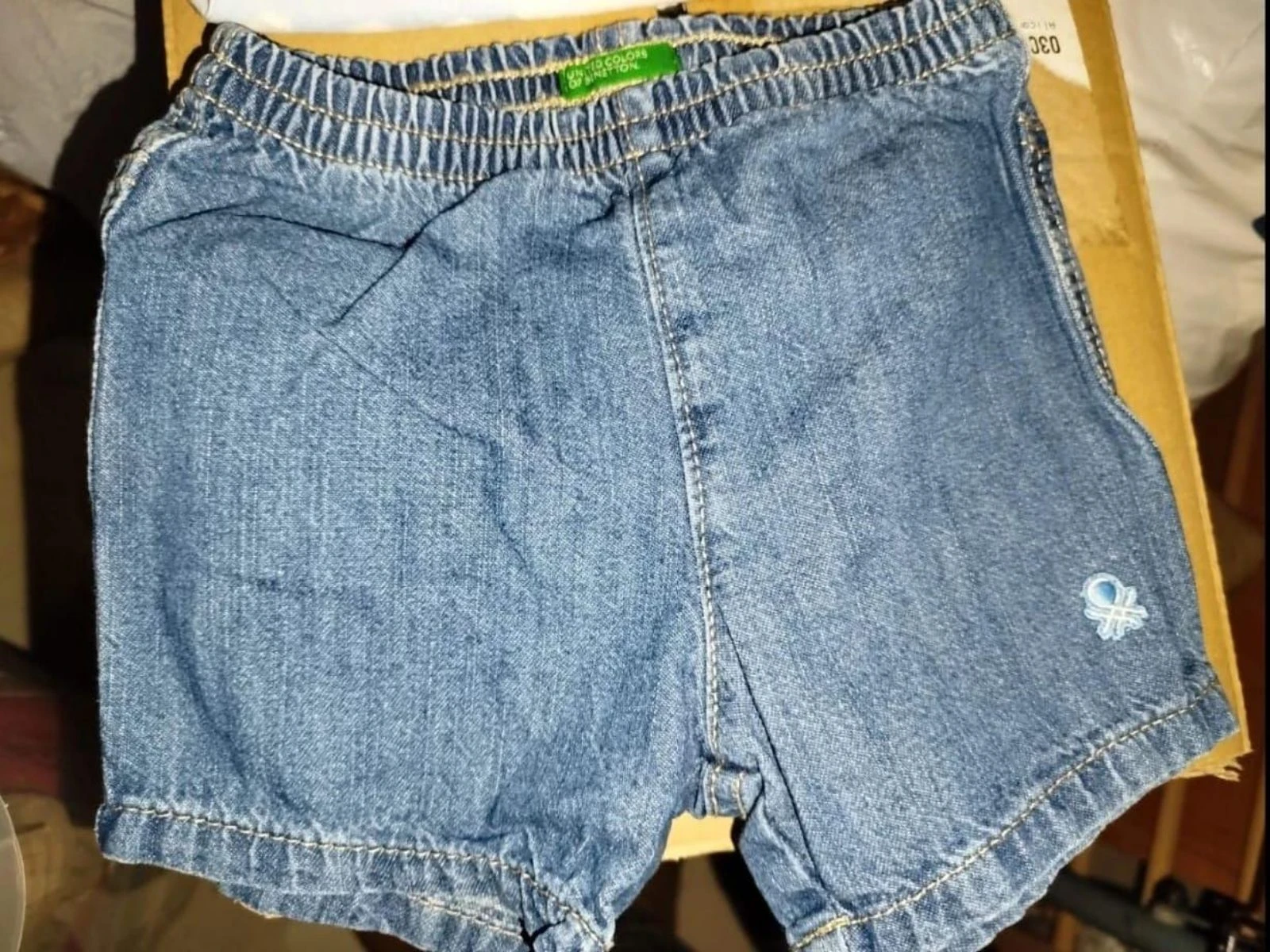 Pantalón vaquero corto Benetton 6-9 meses